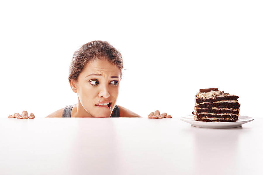 γυναίκα, κακές διατροφικές συνήθειες, σοκολάτα